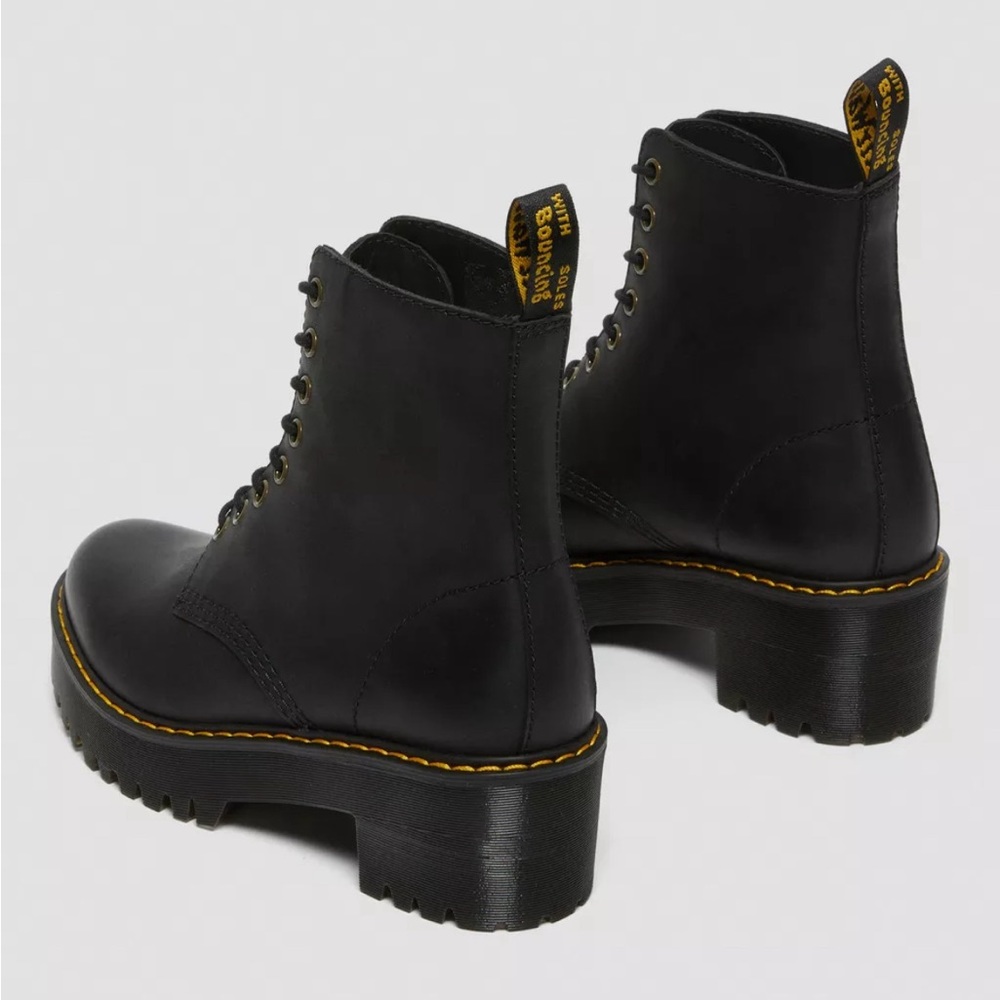 Dr Martens | Shriver Hi Women’s Wyoming Leather Heeled Boots, Size W 7 - Picture 3 of 11